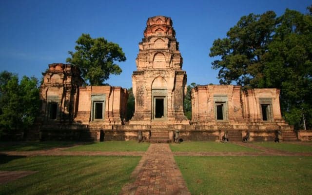 Brick sculptures